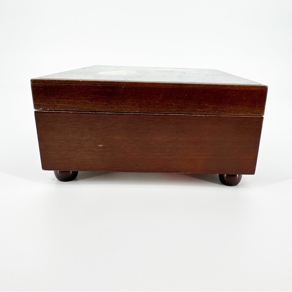 Vintage Wooden Musical Jewelry Box Made In Japan - Picture 5 of 9